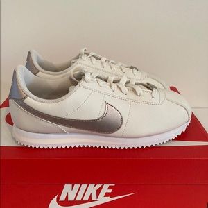 New nike cortez basic leather bronze women’s shoes